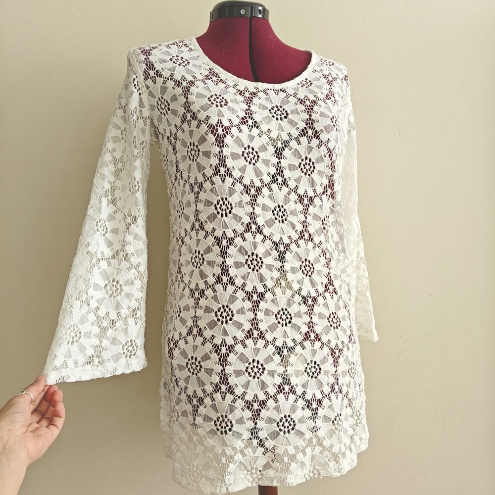 J. Valdi Lace Sheer Dress White Floral Medallion Bell Sleeve Swim Cover Up Small